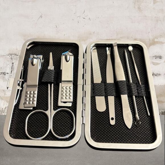 8 in 1 Grooming Professional Kit with Case NEW - Picture 1 of 4